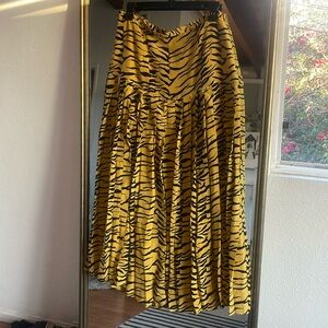 Very cool tiger silk long pleated skirt